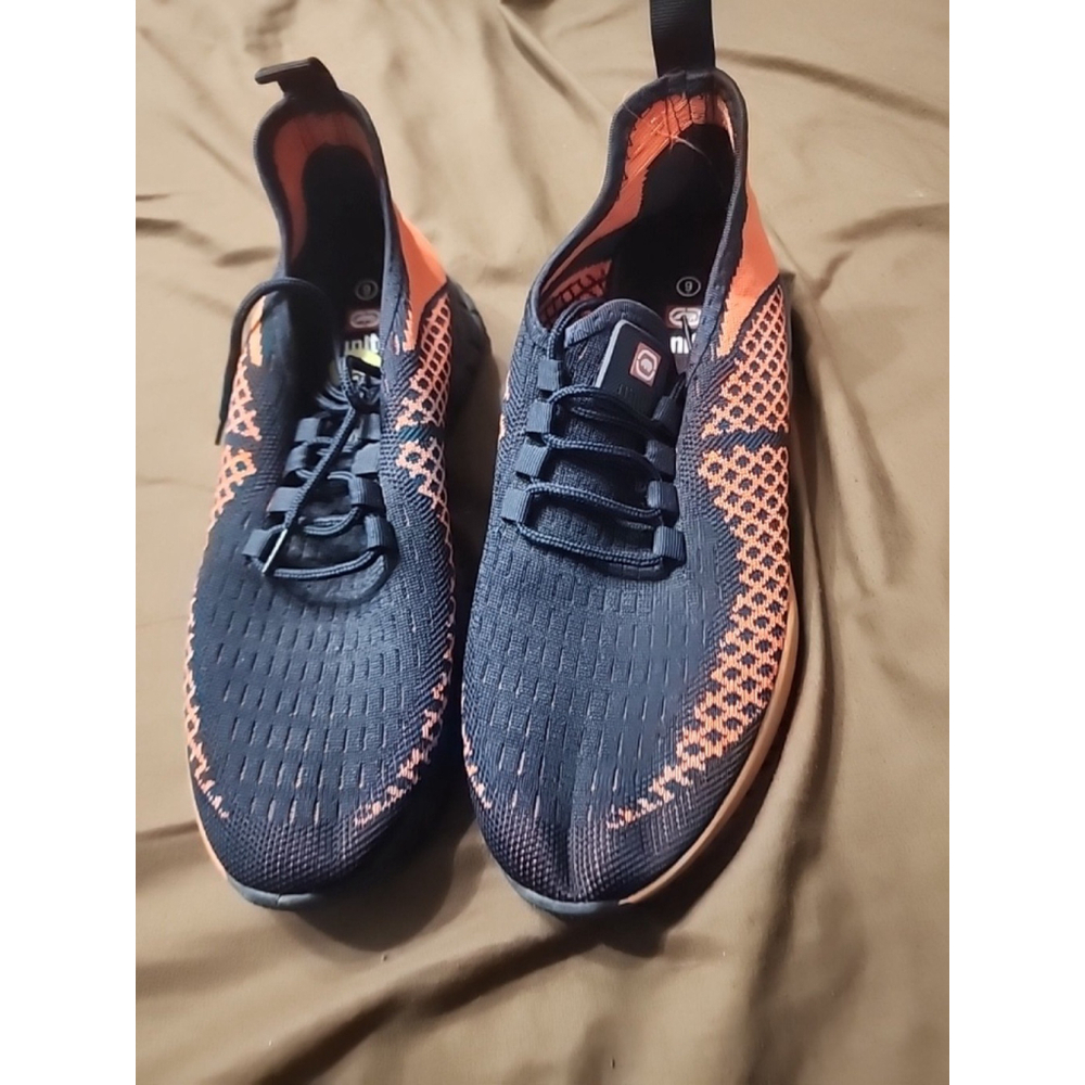 Ecko‎ tennis shoes